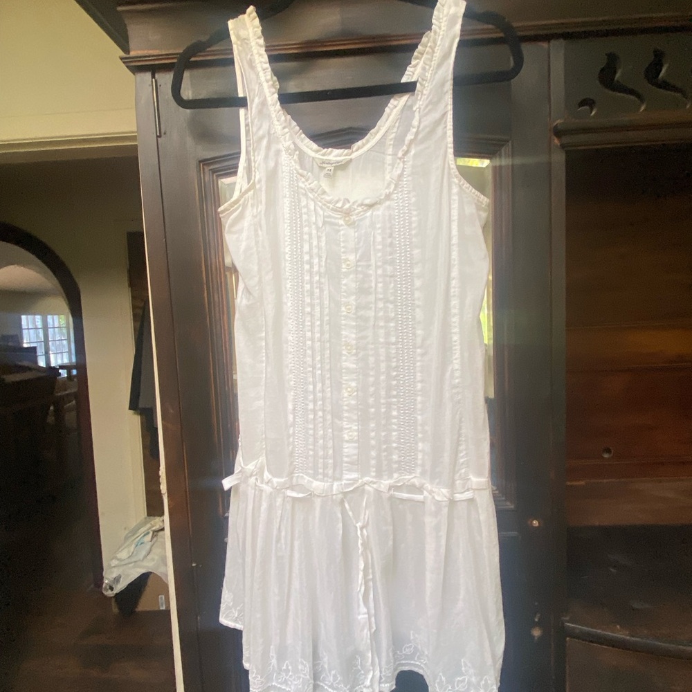 Heritage 1981 White Ruffled Dress